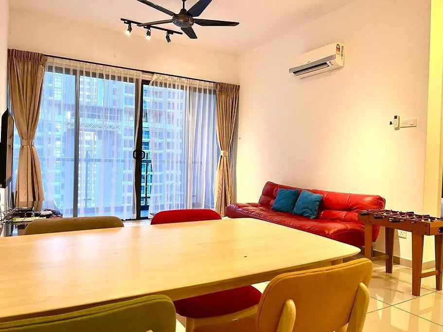 High-Floor Oasis: City Center Gem With Pool View Malacca